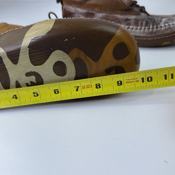 Brown Shearling-Lined Lace-Up Boots - Picture 11 of 15